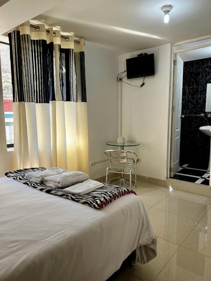 Hostal Santa Rosa Caraz Luaran gambar