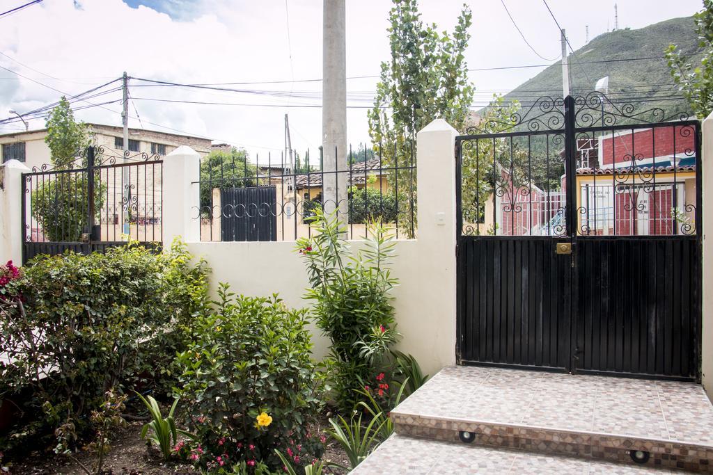 Hostal Santa Rosa Caraz Luaran gambar