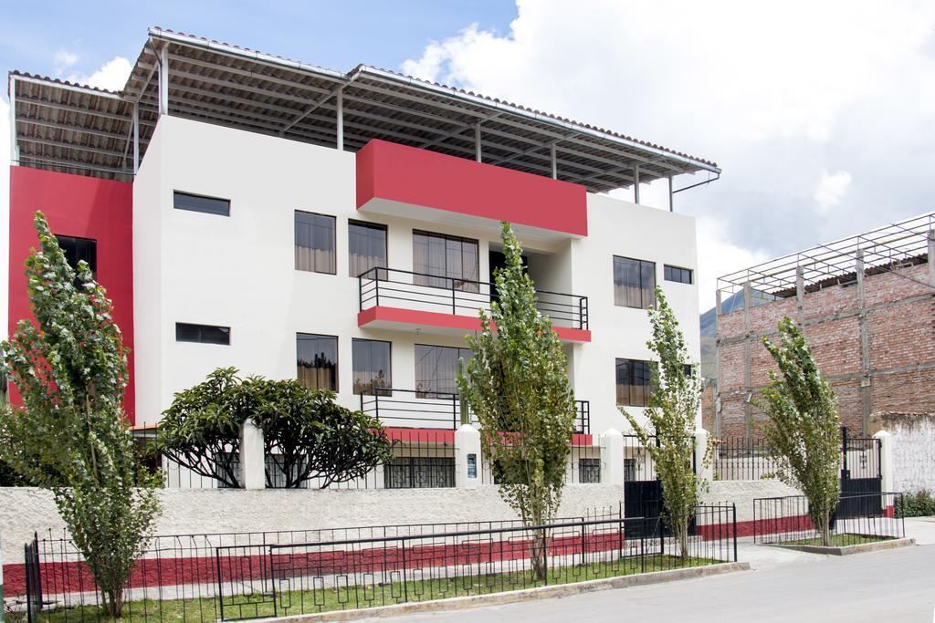 Hostal Santa Rosa Caraz Luaran gambar